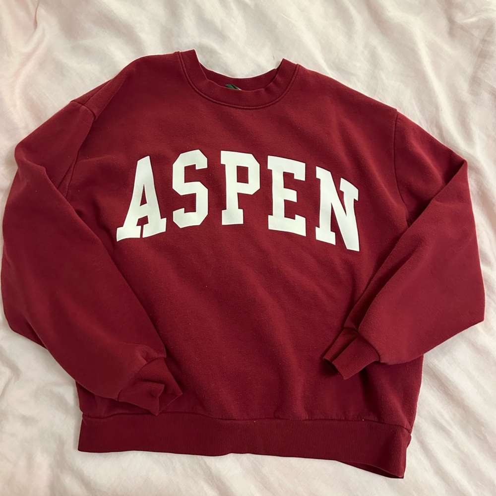 Maroon Aspen Wild fable crew neck Size Medium